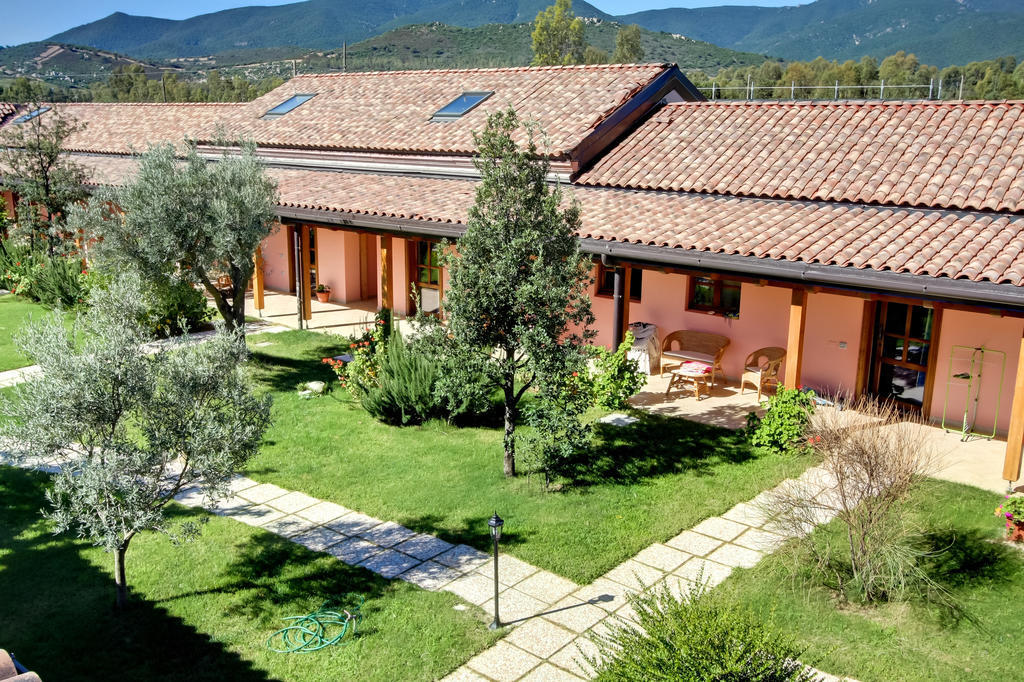 La Corte Dei Rei Aparthotel Castiadas Exterior photo