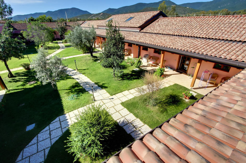 La Corte Dei Rei Aparthotel Castiadas Exterior photo