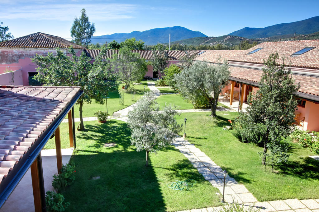 La Corte Dei Rei Aparthotel Castiadas Exterior photo