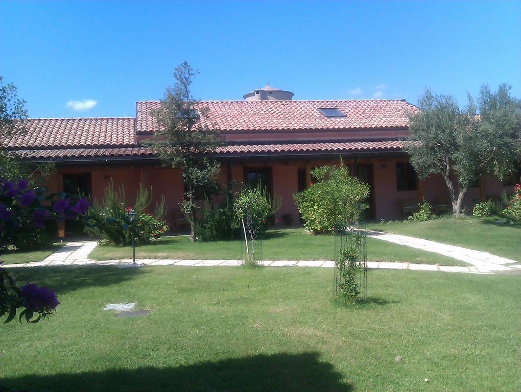 La Corte Dei Rei Aparthotel Castiadas Exterior photo