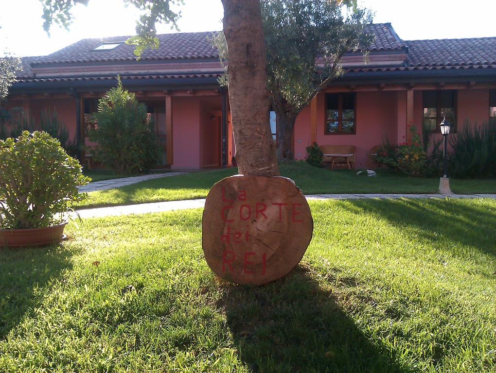 La Corte Dei Rei Aparthotel Castiadas Exterior photo